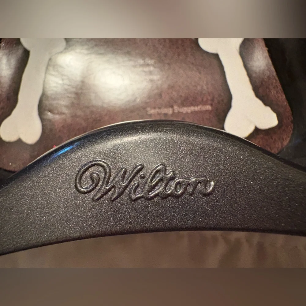 Wilton‎ Skeleton Cake Pan Halloween Nonstick Baking Mold 2105-8487 NWT